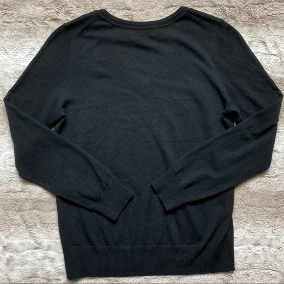 Banana Republic 100% Merino Wool Seamless V Neck Sweater Black - Picture 3 of 7